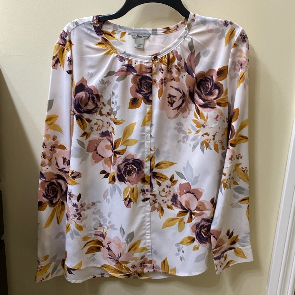 Bass long sleeve button career blouse